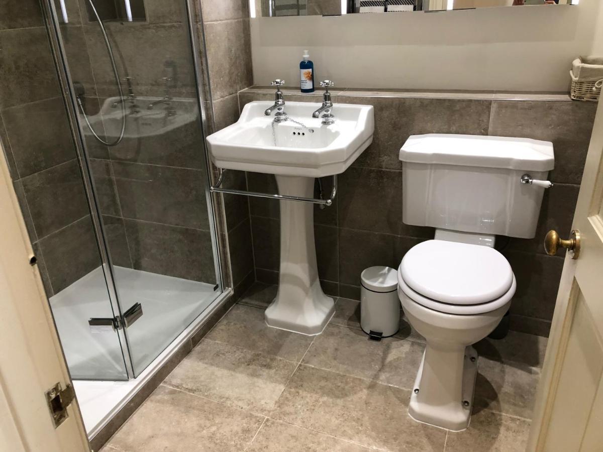 Lauras Townhouse Apartments Lansdown Slope Townhouse 바스 외부 사진